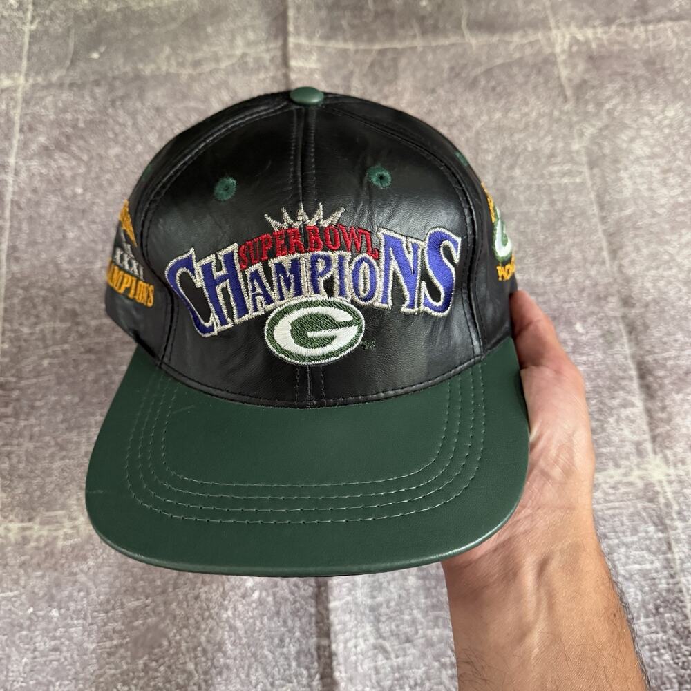 Men's Vintage 90s Green Bay Packers Super Bowl Champs Black Leather Snapback Hat